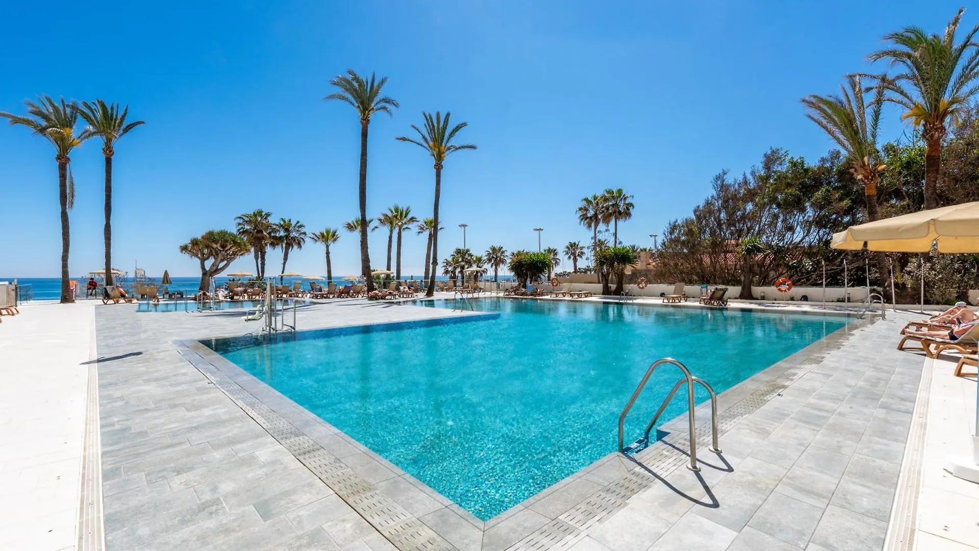 Wintowinrentals Luxury Apartment In Hotel Ocean House Torremolinos 0*,  Spain