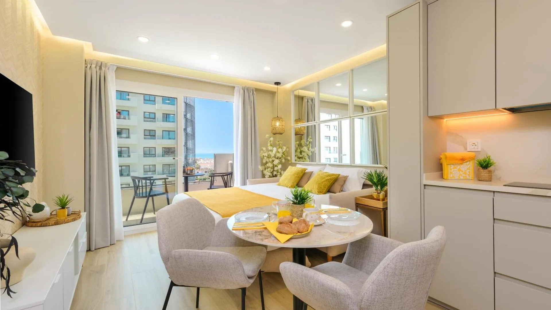 Wintowinrentals Luxury Apartment In Hotel Ocean House Torremolinos