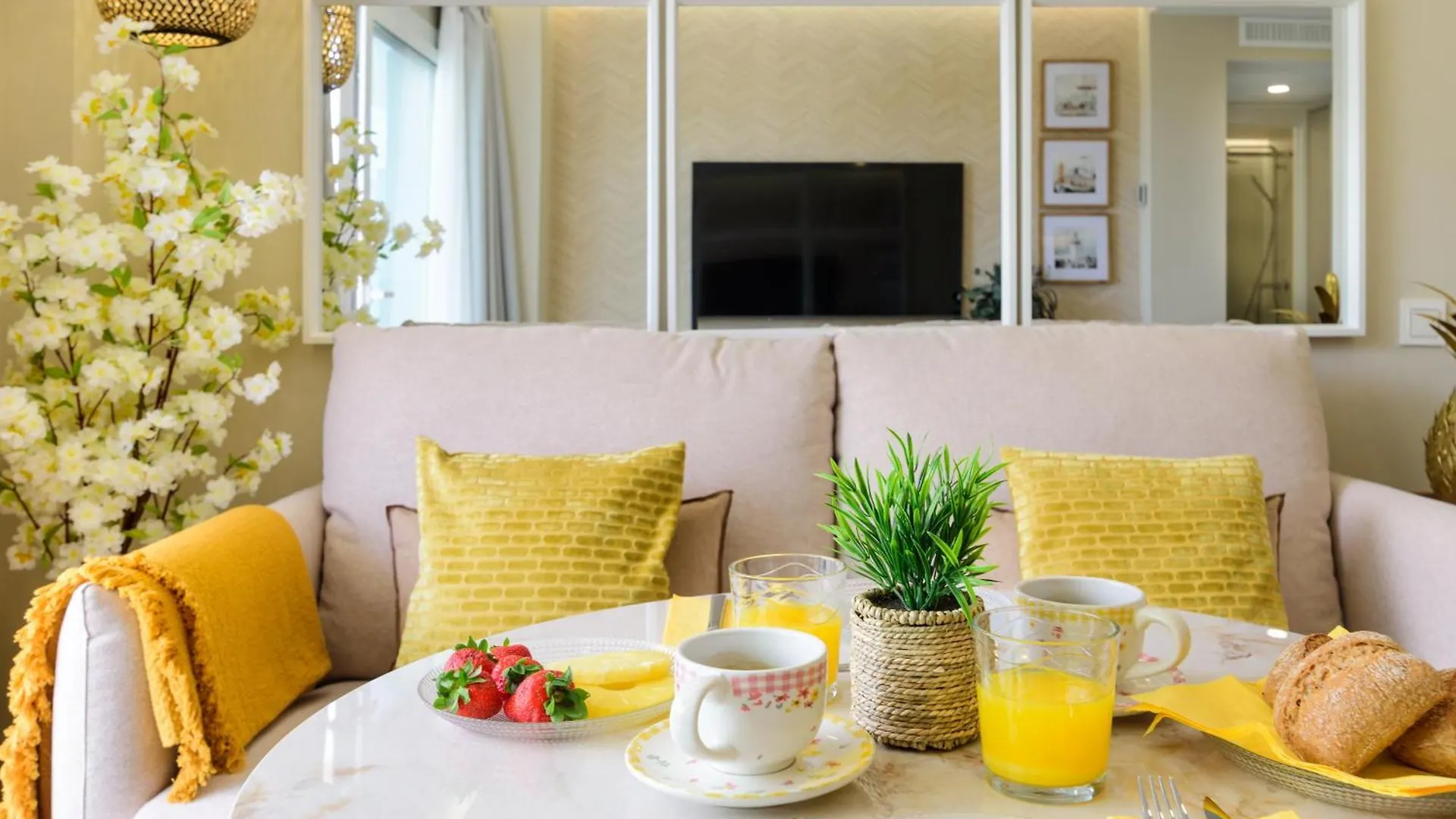 Wintowinrentals Luxury Apartment In Hotel Ocean House Torremolinos Spain