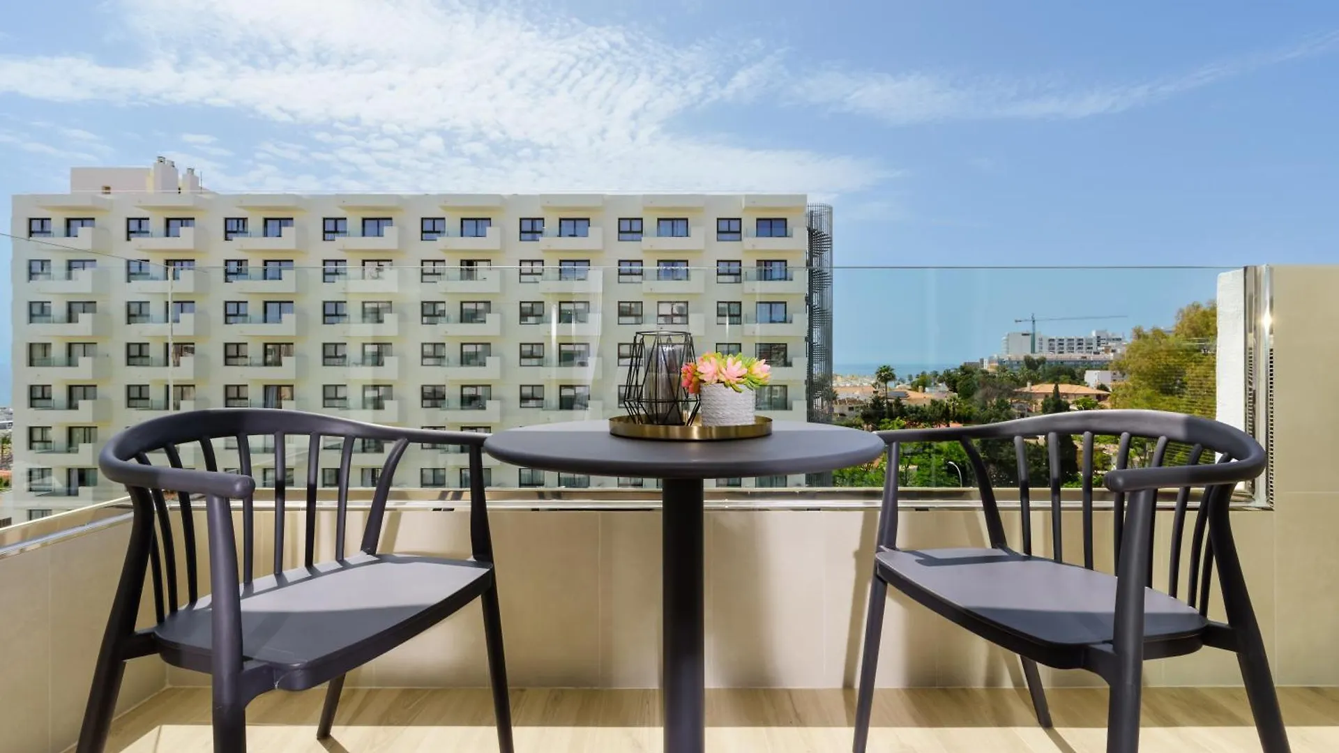 Wintowinrentals Luxury Apartment In Hotel Ocean House Torremolinos